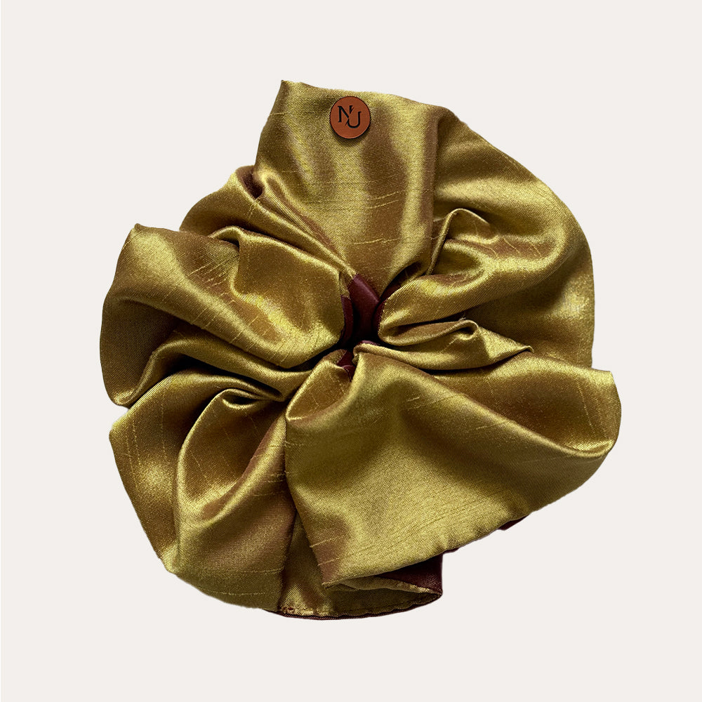 Colette Paula Dorado-Rojizo