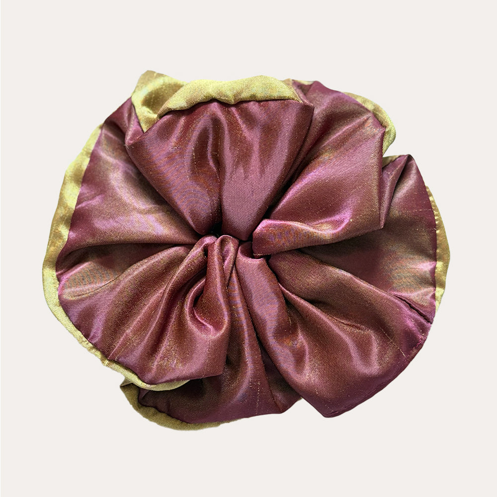 Colette Paula Dorado-Rojizo