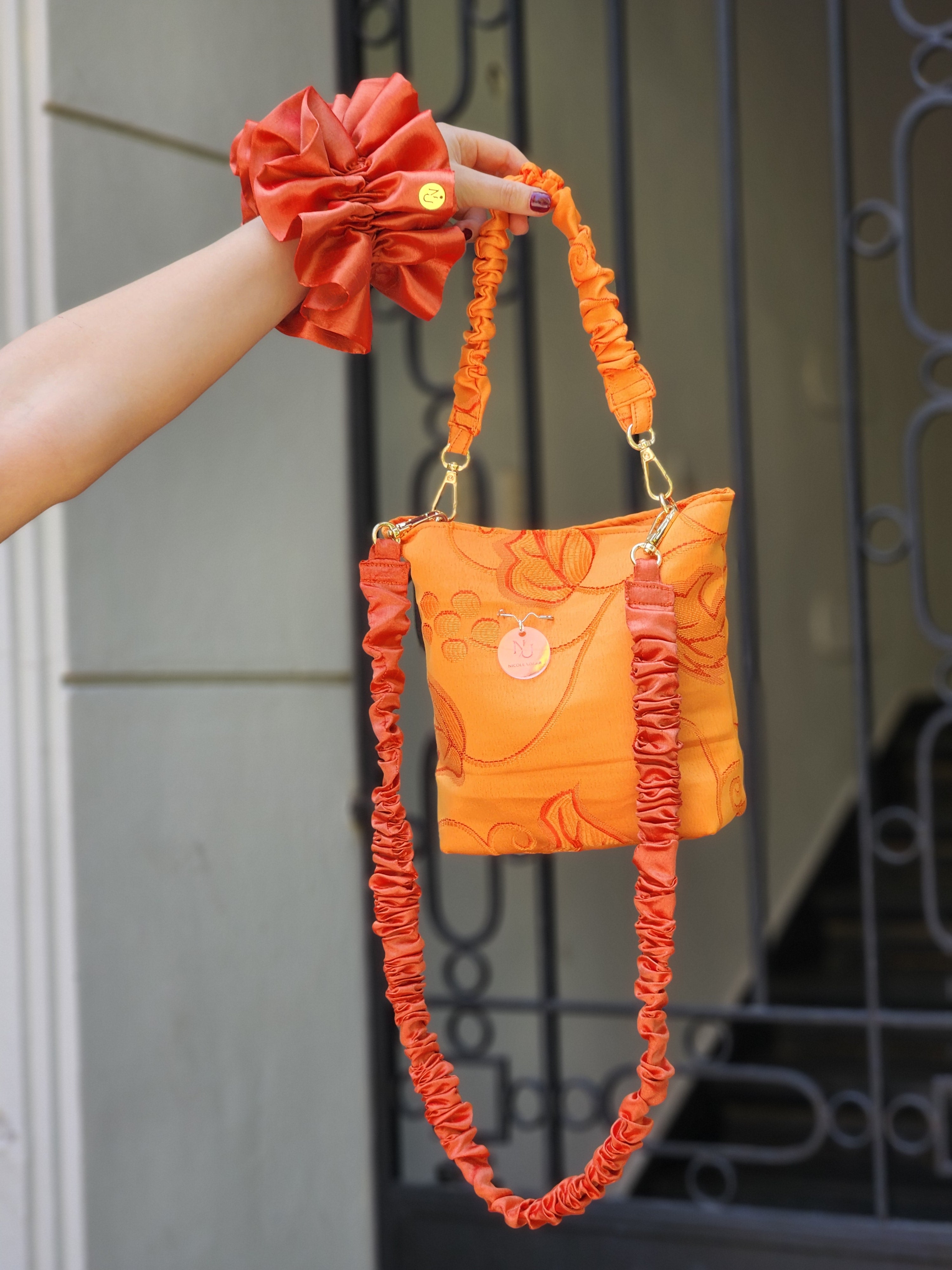 Bombonera Naranja