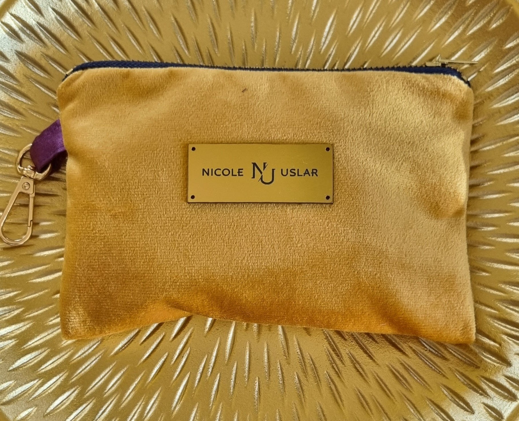 Estuche Felpa Mostaza