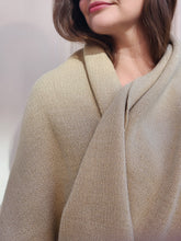 Cargar imagen en el visor de la galería, Echarpe Alpaca Sand Golden
