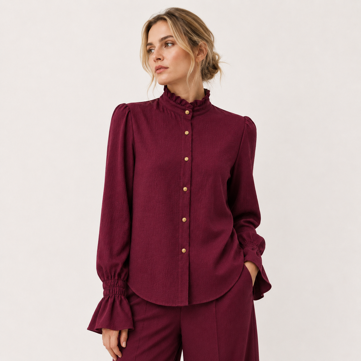 Blusa Charlotte Burdeo