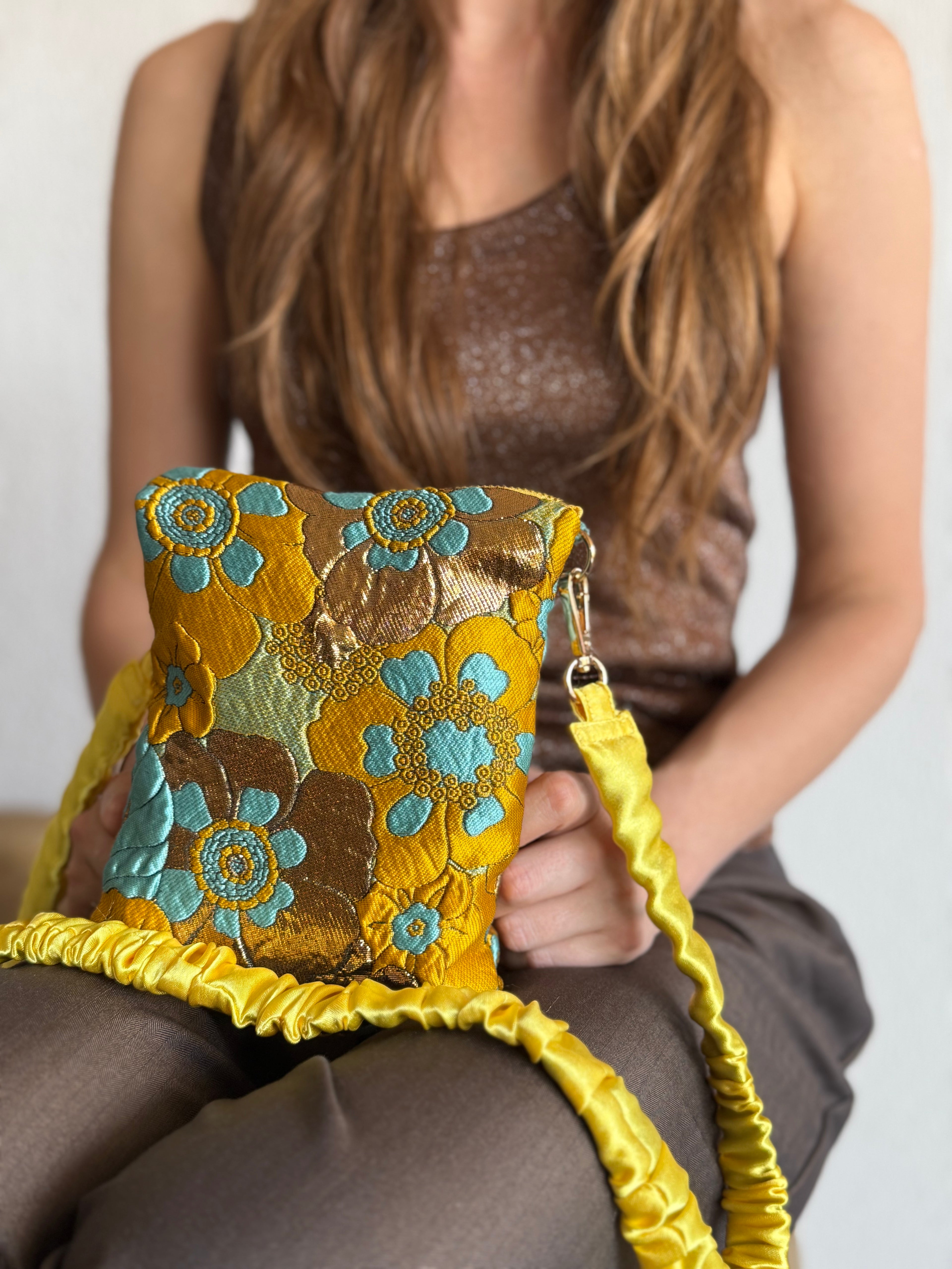 Bolso Petit Flores Amarillo