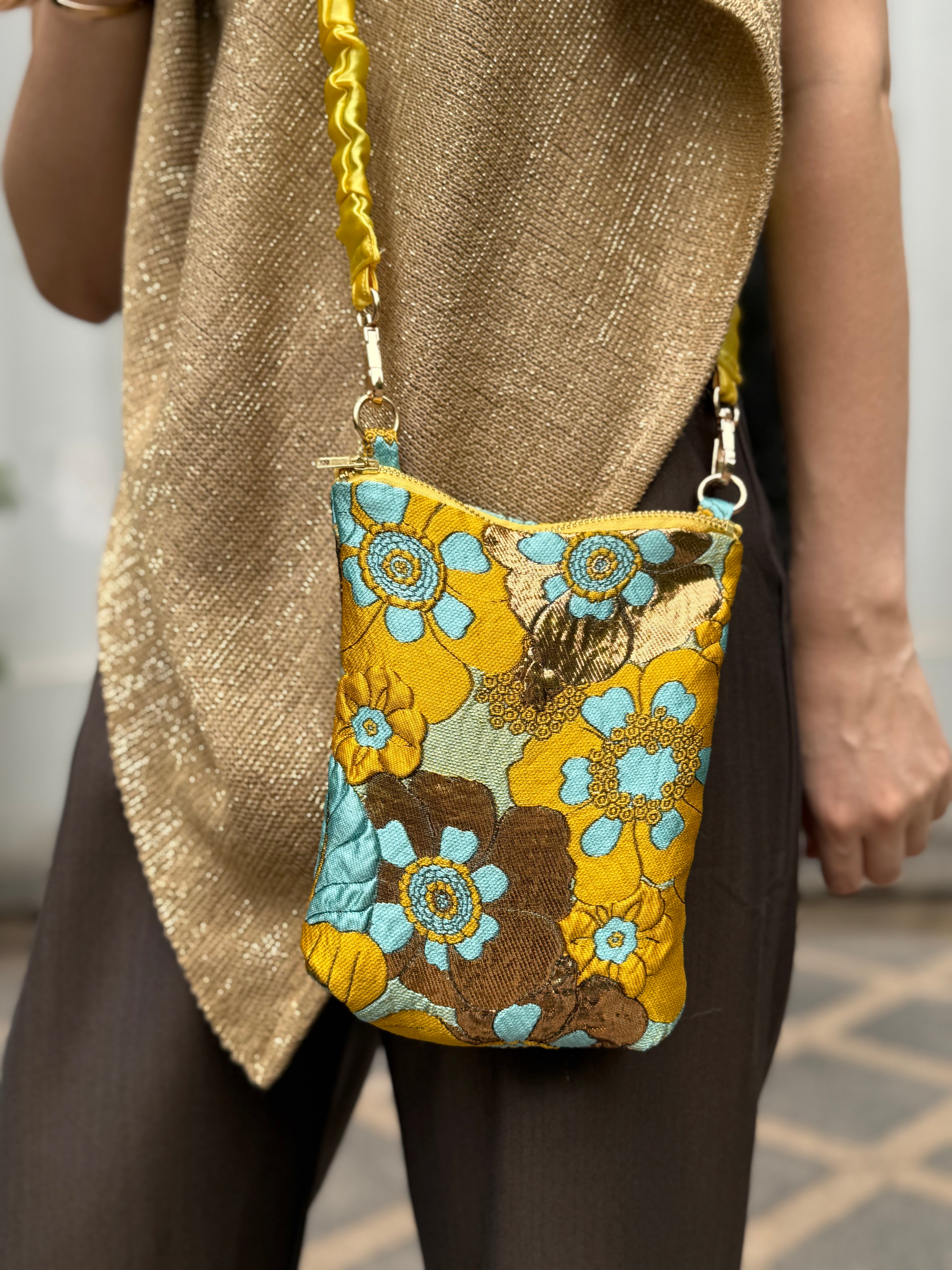 Bolso Petit Flores Amarillo