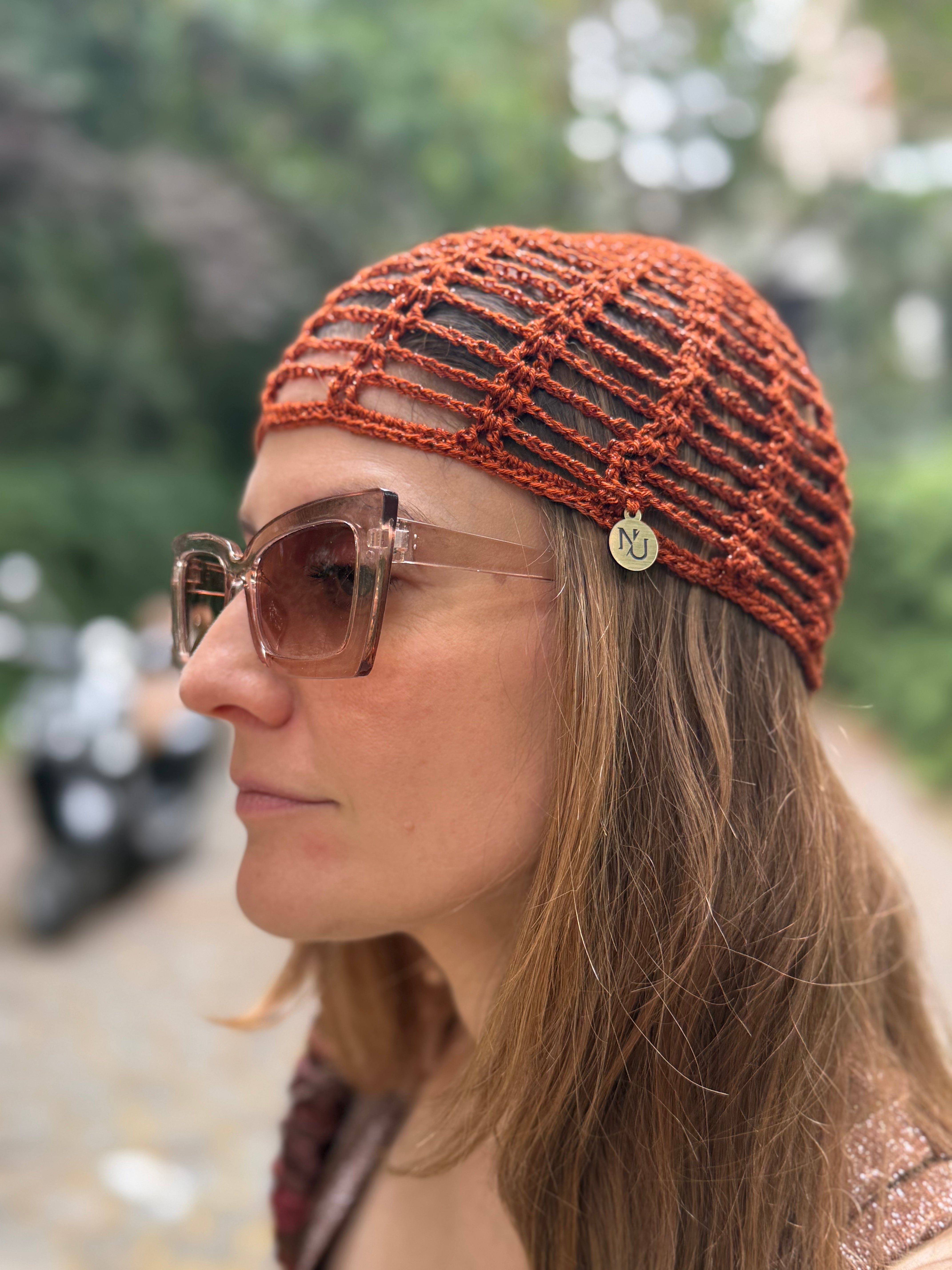 Mesh hat Brick