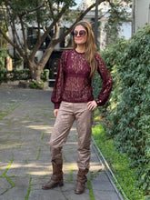 Cargar imagen en el visor de la galería, Pantalón Brocado Golden Sand
