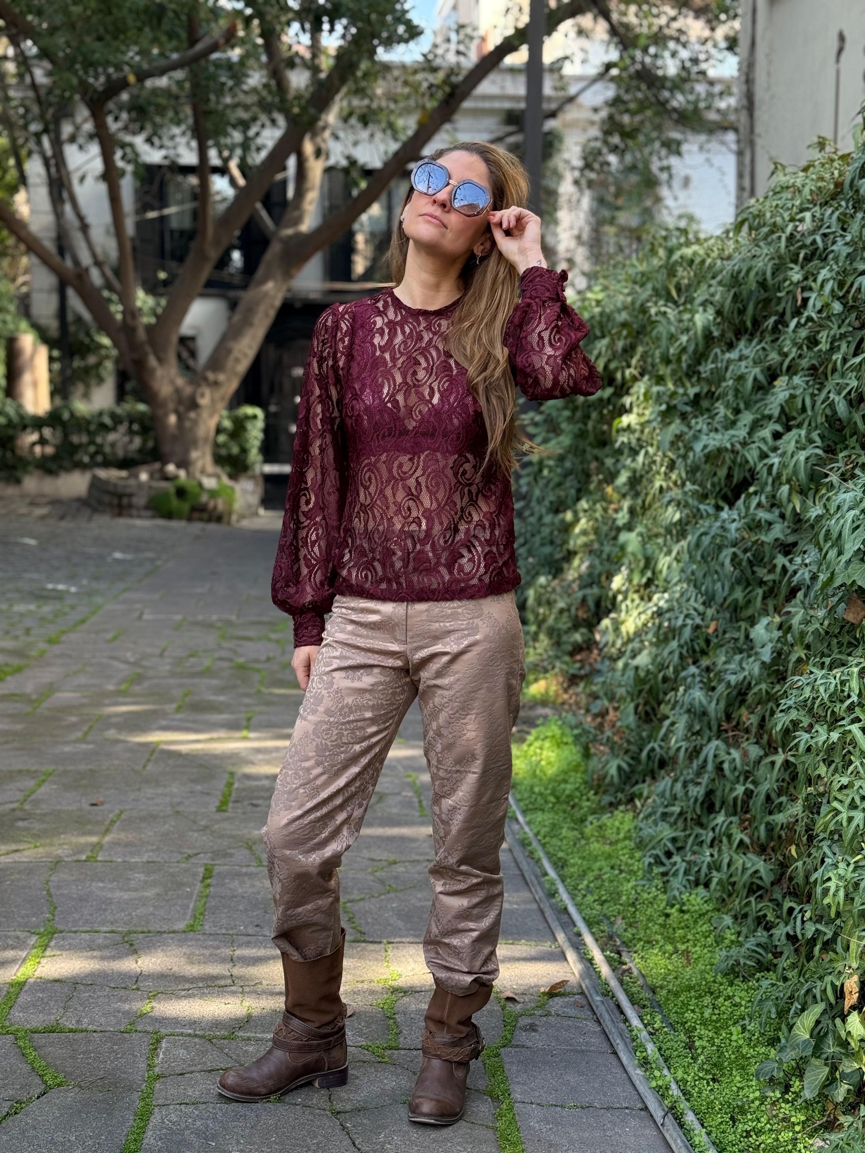 Blusa Burgundy Ivy