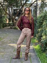Cargar imagen en el visor de la galería, Pantalón Brocado Golden Sand
