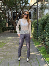 Cargar imagen en el visor de la galería, Pantalón Brocado Lilac Fog
