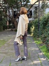 Cargar imagen en el visor de la galería, Echarpe Alpaca Ivory Golden
