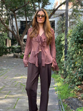 Cargar imagen en el visor de la galería, Blusa Caracol Moka Veil
